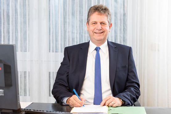 Dr. jur. Frank Lühring